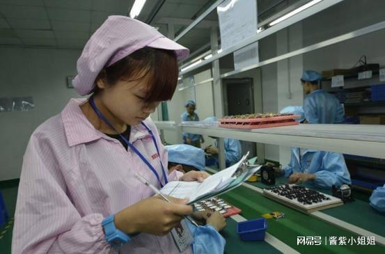 勤勞的中國人，為何工廠還是用工荒而外賣遞送服務卻火爆？